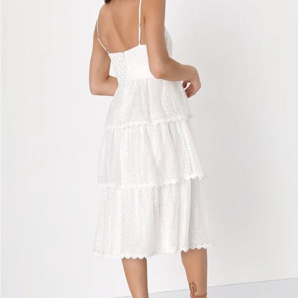 NWT Poetic Poise White Lace Tiered Midi Dress Lulus Size M - Picture 4 of 8